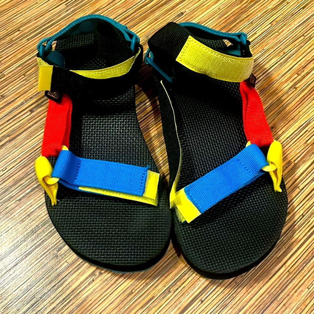 Teva Rainbow Sandals, NWOT